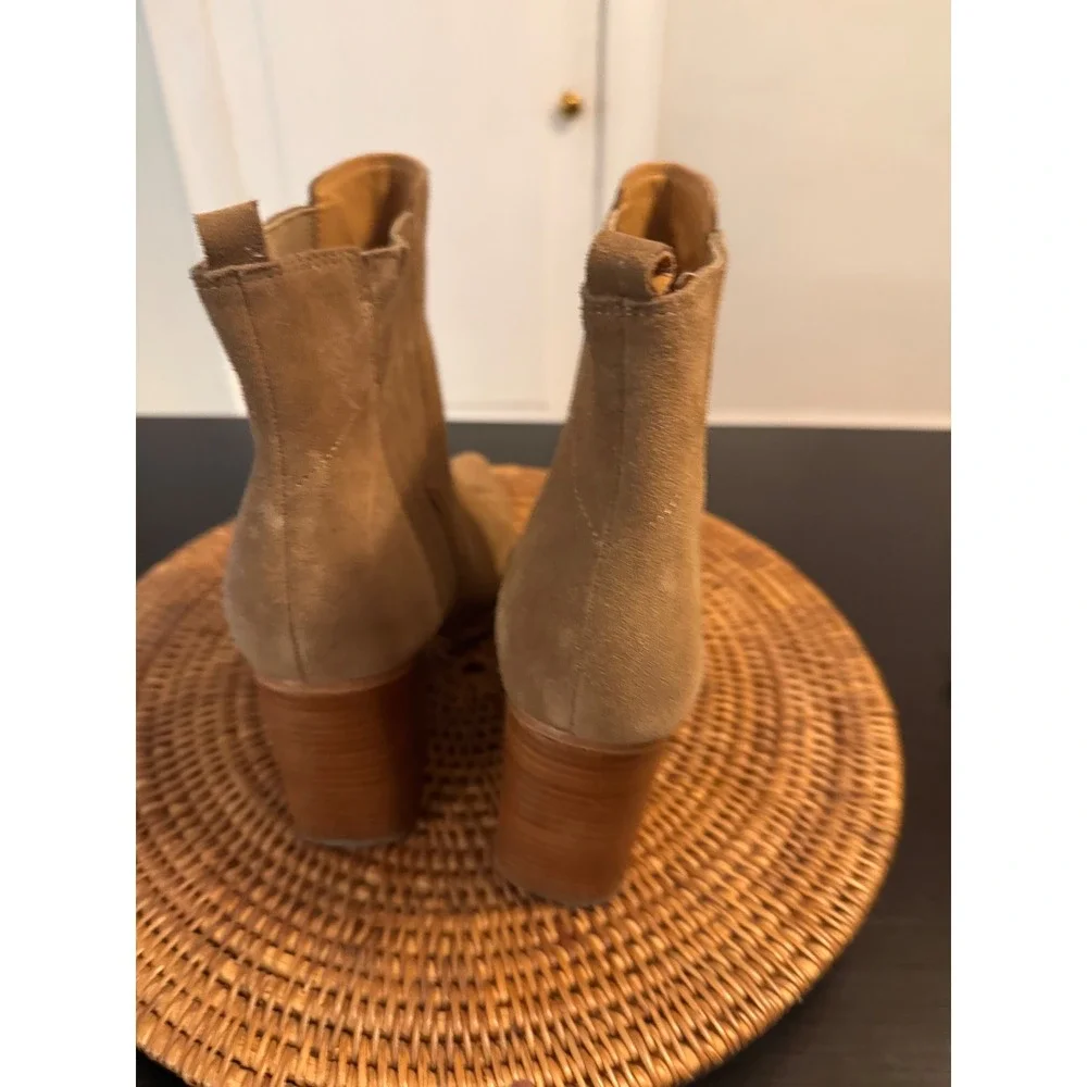 Marc Fisher LTD Alva Tan Suede Pointed Toe Block Heel‎ Ankle Boots Size 12M